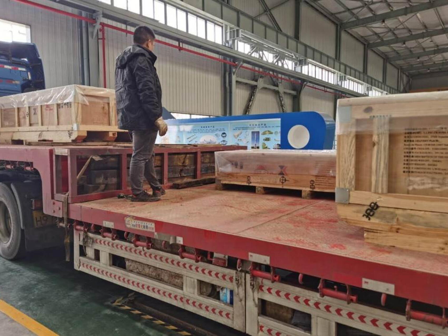 Clamping plates leave China